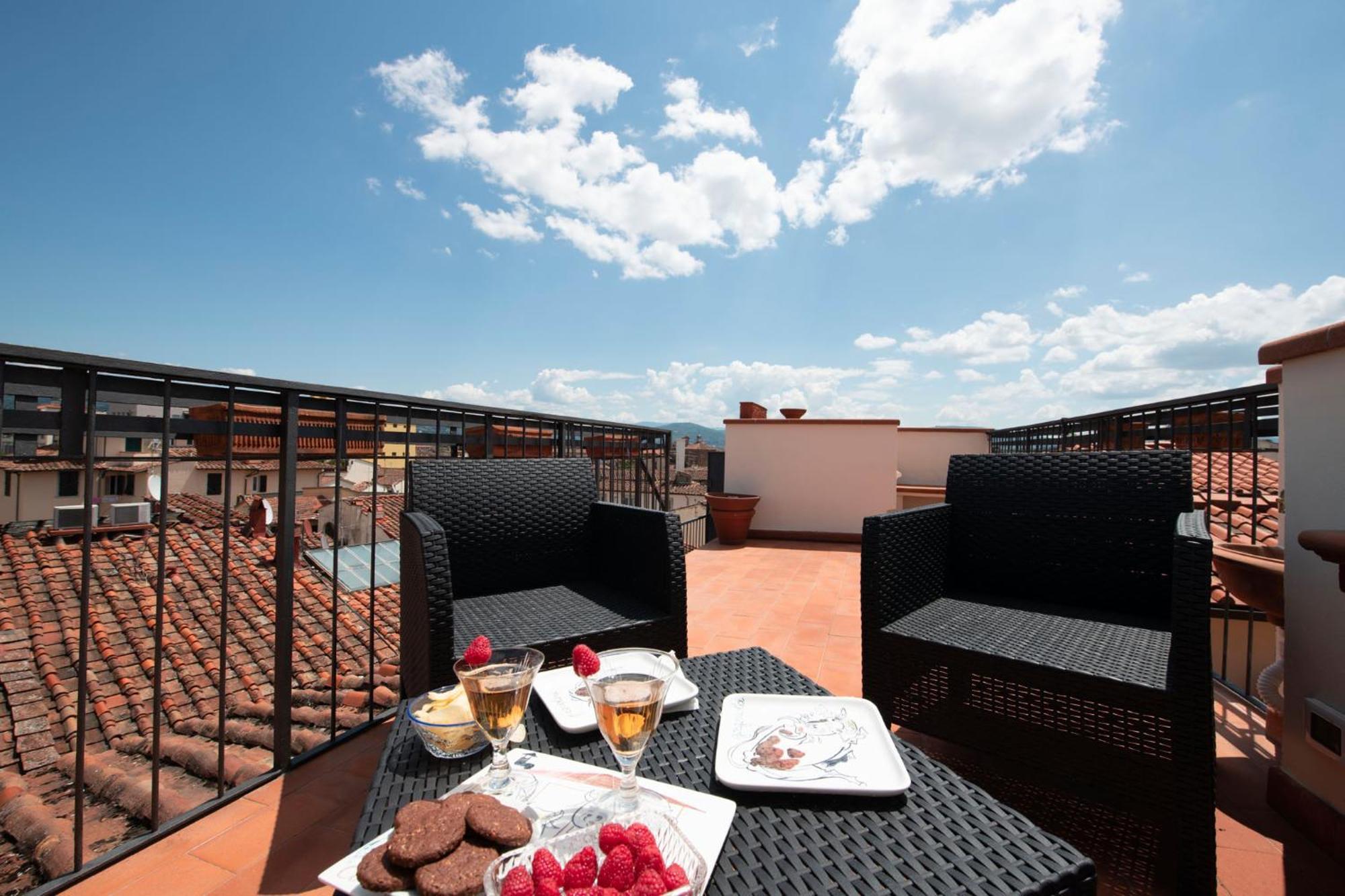 Mamo Florence - Pilastri Terrace ภายนอก รูปภาพ