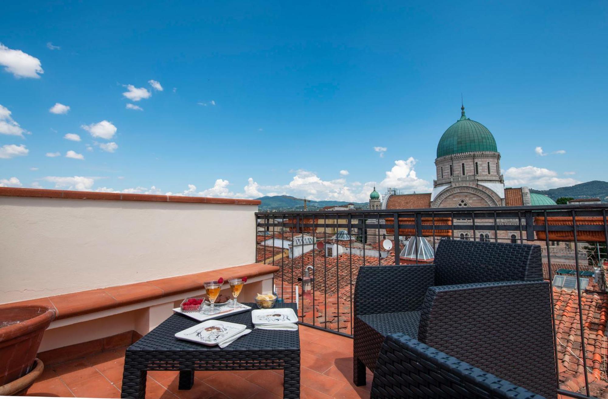 Mamo Florence - Pilastri Terrace ภายนอก รูปภาพ